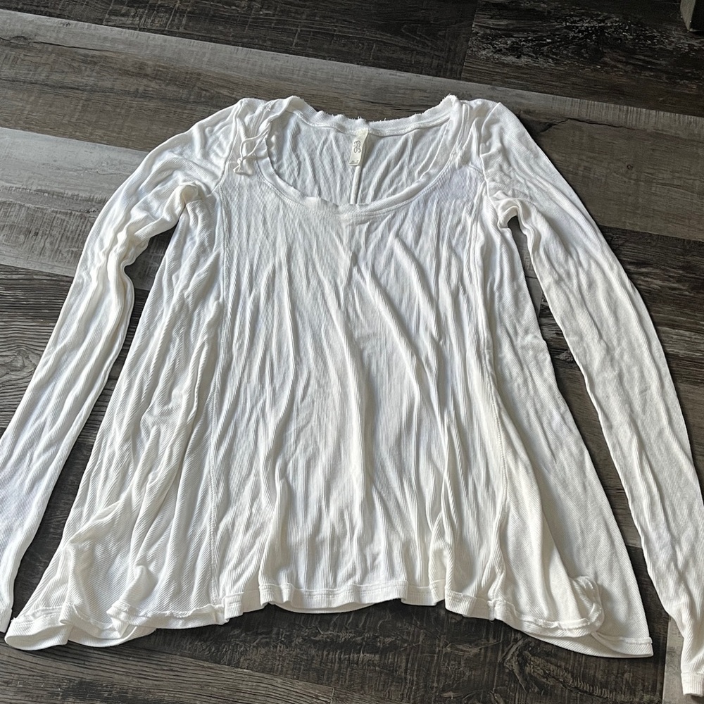 Garage Women's Soft White Long Sleeve Tee